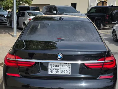 2016 بي ام دبليو الفئة السابعة 740أي