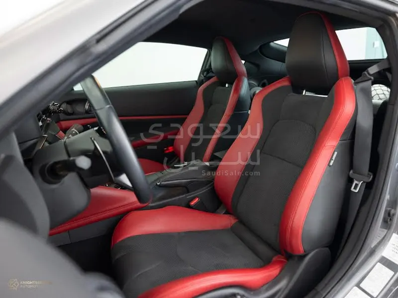 2023 نيسان زد 370