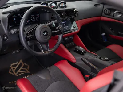 2023 نيسان زد 370