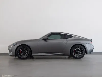 2023 نيسان زد 370