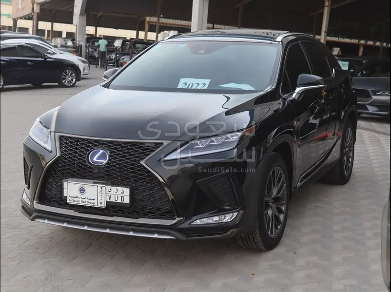 2022 لكزس أر إكس 450 هايبرد