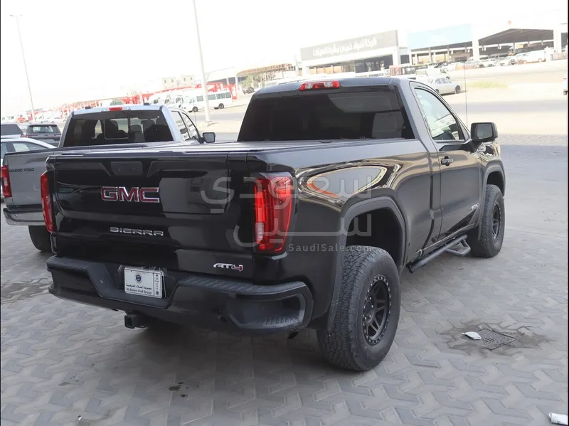 2020 جي ام سي سييرا اي تي 4