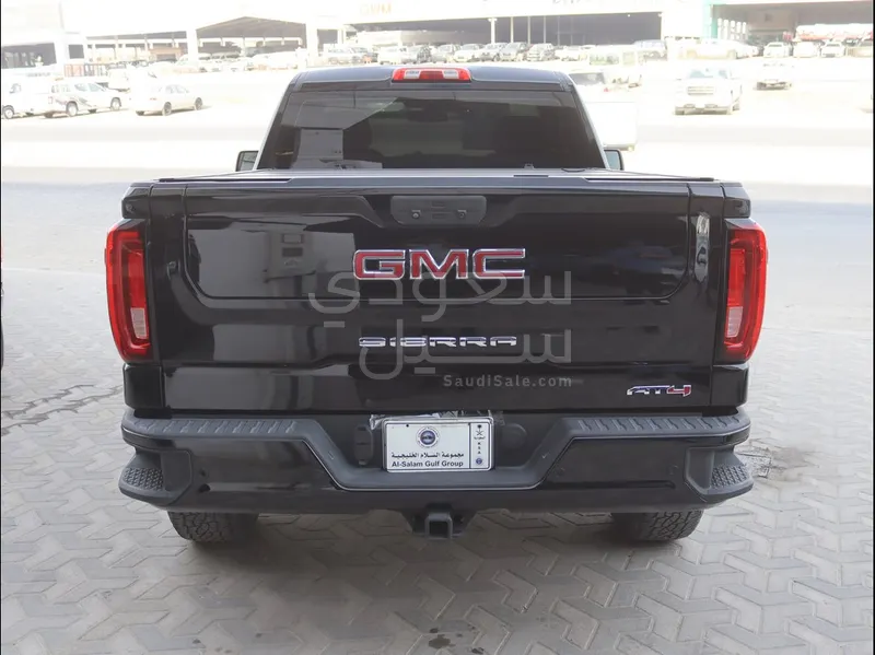 2020 جي ام سي سييرا اي تي 4