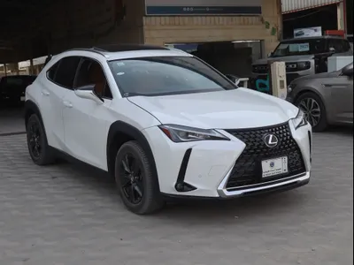 2022 لكزس يو إكس 200