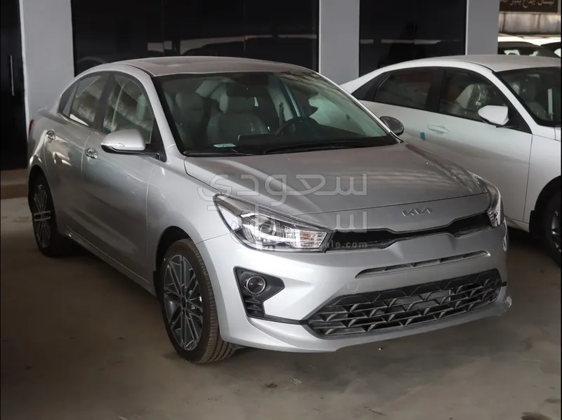 2022 كيا ريو