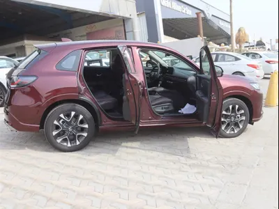 2024 هوندا زي ار في