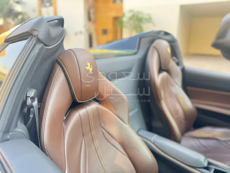 2020 فيراري 812 جي تي اس