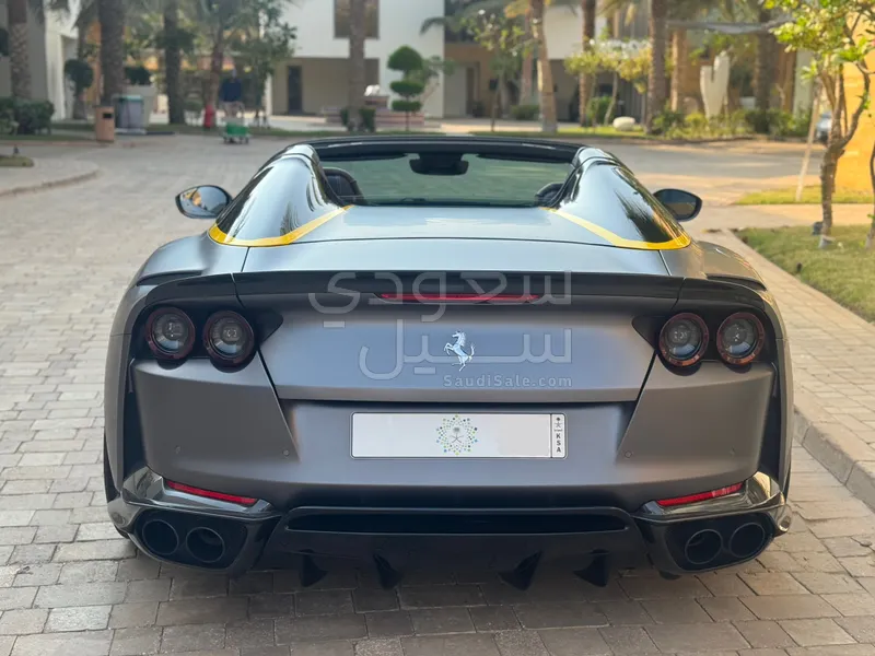 2020 فيراري 812 جي تي اس