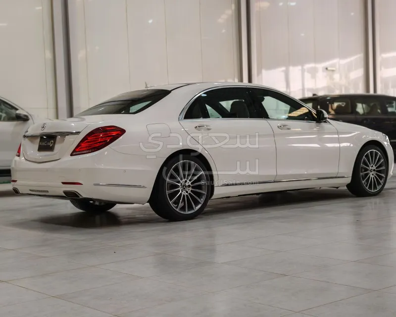 2016 مرسيدس - بنز إس 400