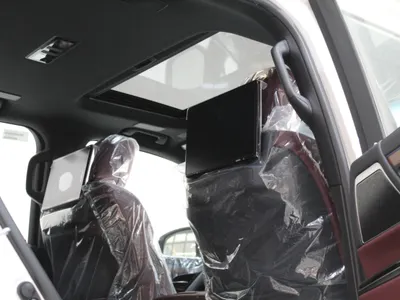 2025 لكزس إل إكس 600