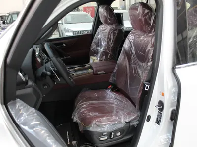 2025 لكزس إل إكس 600