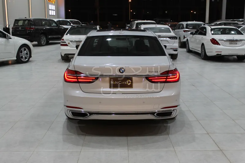 2019 بي ام دبليو الفئة السابعة 740 إل أي