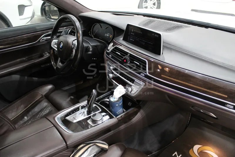 2019 بي ام دبليو الفئة السابعة 740 إل أي