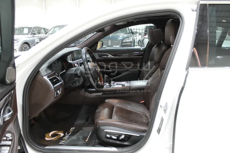 2019 بي ام دبليو الفئة السابعة 740 إل أي