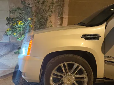 2012 كاديلاك اسكاليد إي إس في