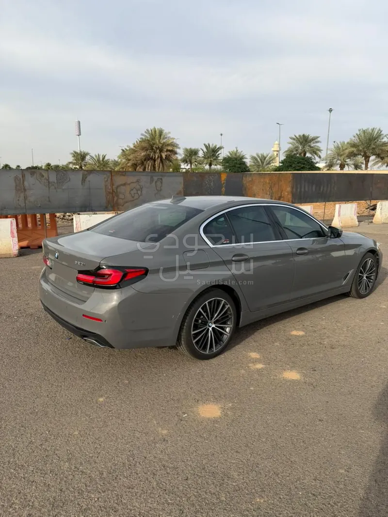 2022 بي ام دبليو الفئة الخامسة 520 أي