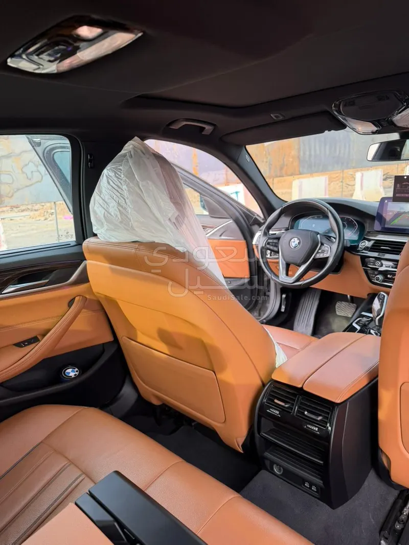 2022 بي ام دبليو الفئة الخامسة 520 أي