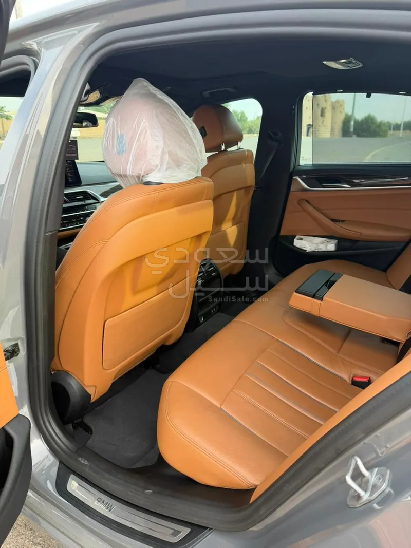 2022 بي ام دبليو الفئة الخامسة 520 أي