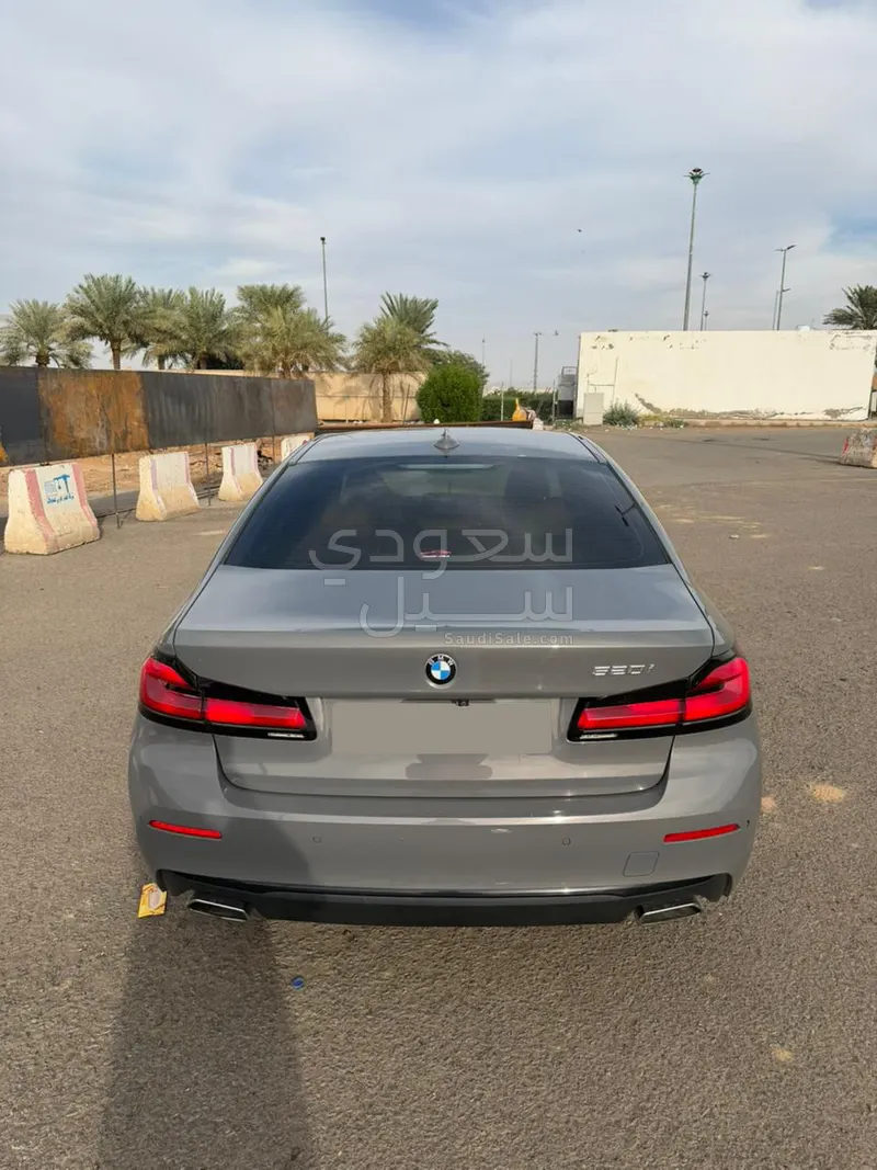 2022 بي ام دبليو الفئة الخامسة 520 أي