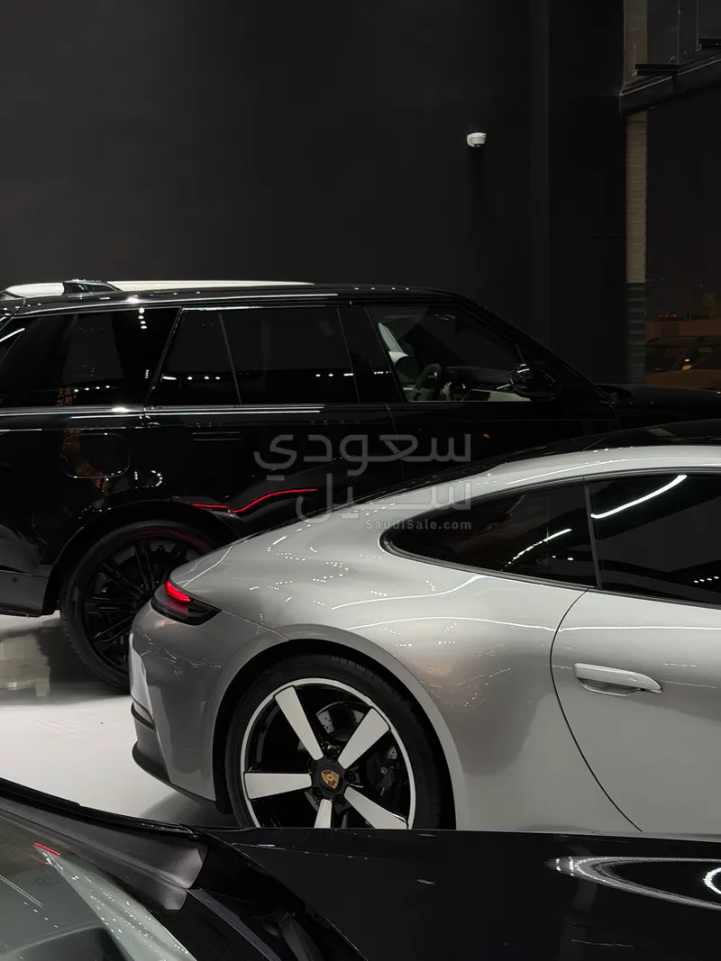2025 بورش 911 كاريرا