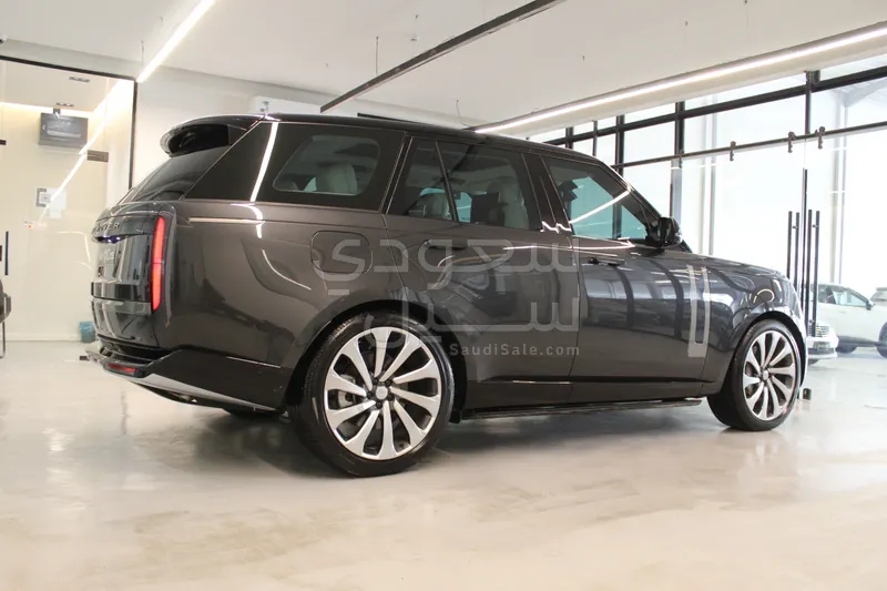 2025 لاند روفر رينج روفر اتش اس اي