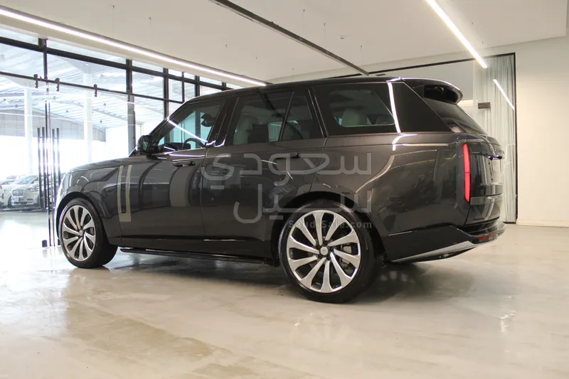 2025 لاند روفر رينج روفر اتش اس اي