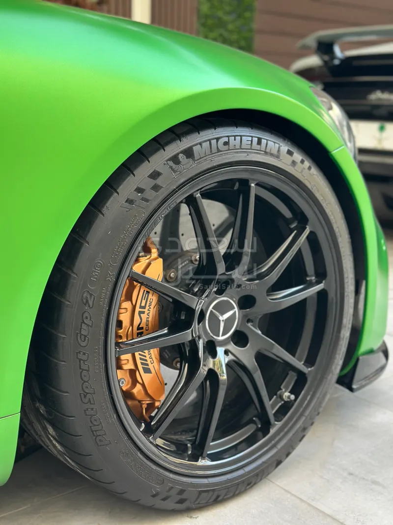 2018 مرسيدس - بنز جي تي أر أي إم جي