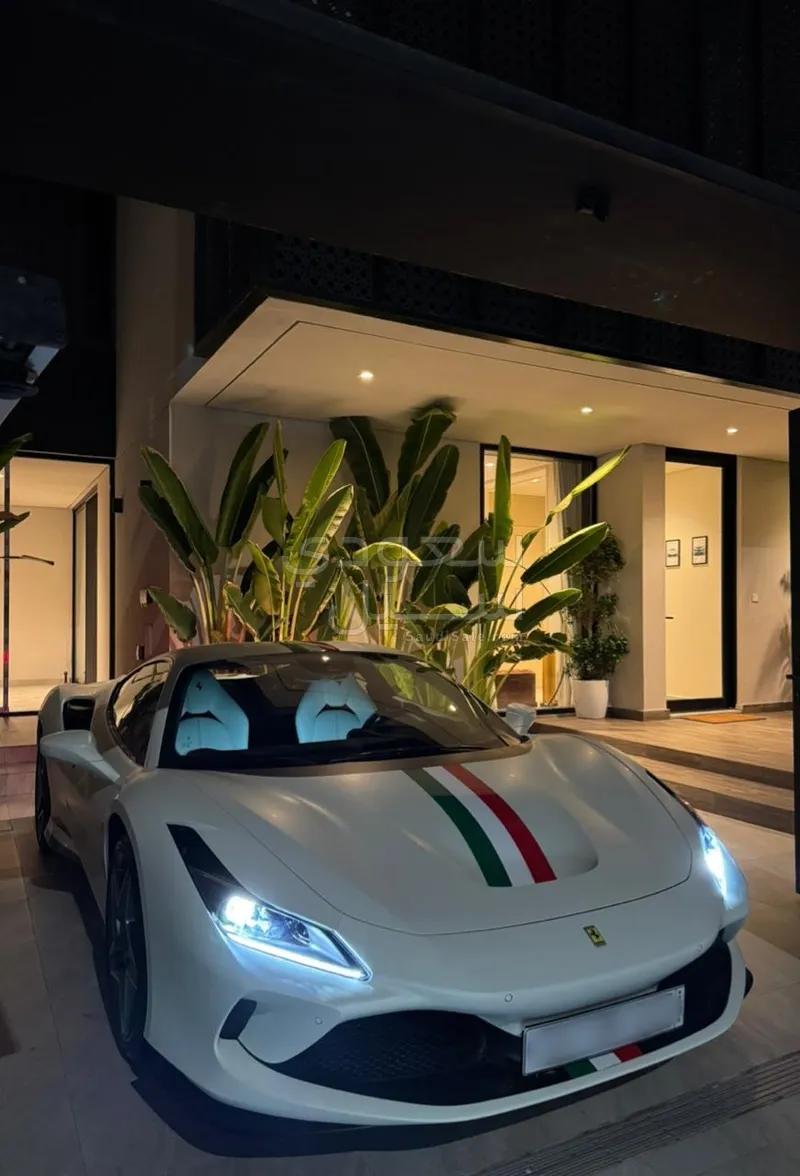 2020 فيراري اف 8 تريبوتو