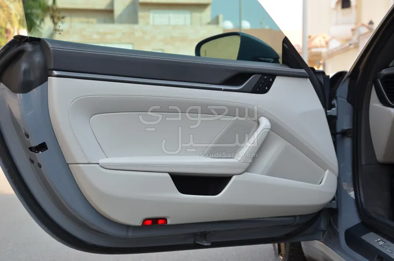 2024 بورش 911 كاريرا