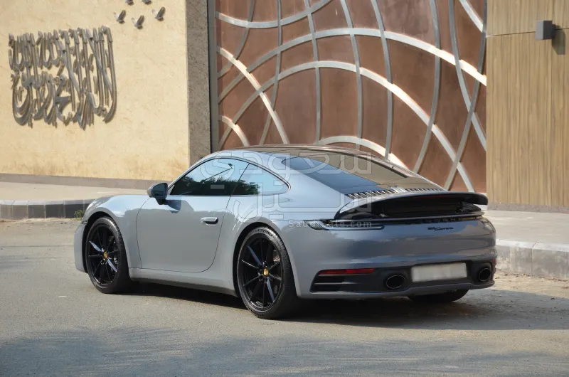 2024 بورش 911 كاريرا