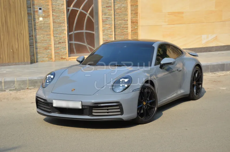 2024 بورش 911 كاريرا