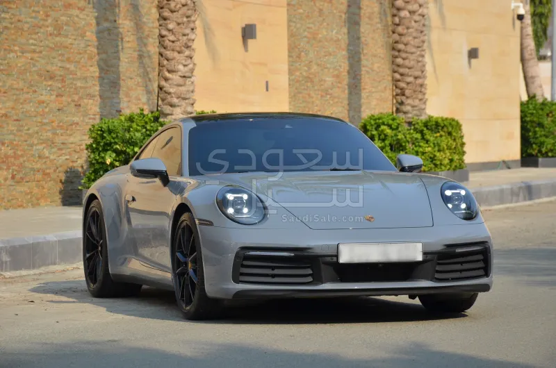 2024 بورش 911 كاريرا