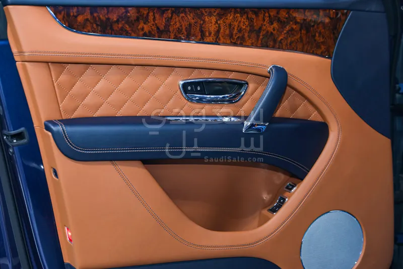 2017 بنتلي بنتايجا