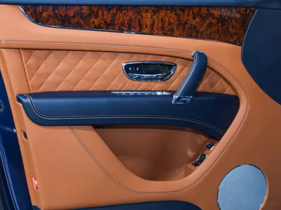 2017 بنتلي بنتايجا