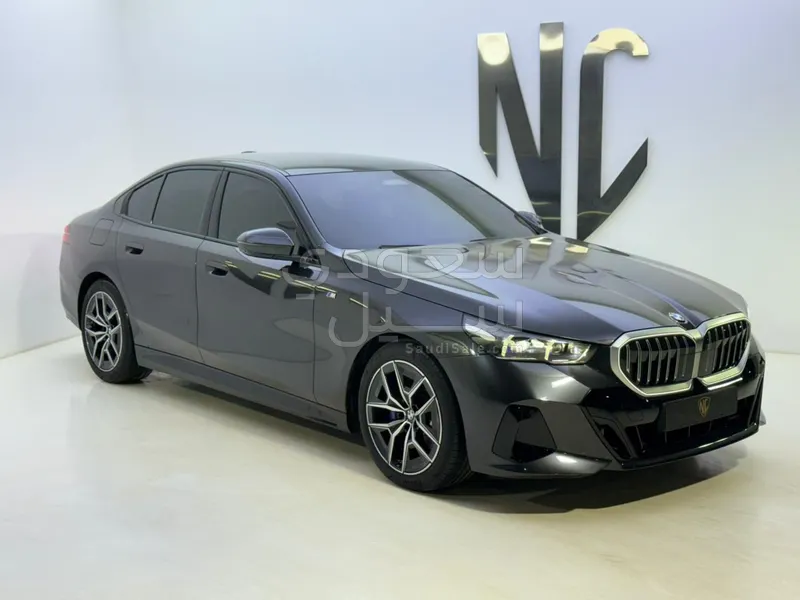 2023 بي ام دبليو الفئة الخامسة 520 أي