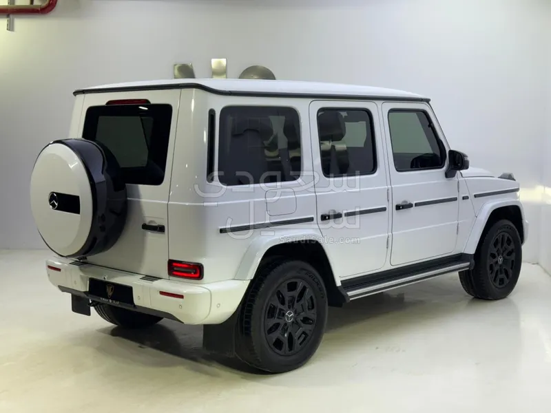 2025 مرسيدس - بنز جي 500