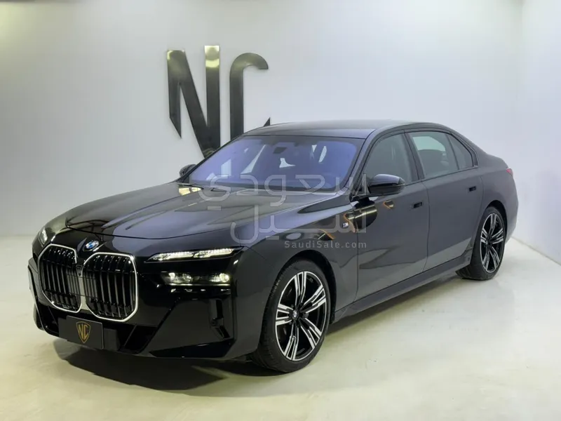 2024 بي ام دبليو الفئة السابعة 735أي