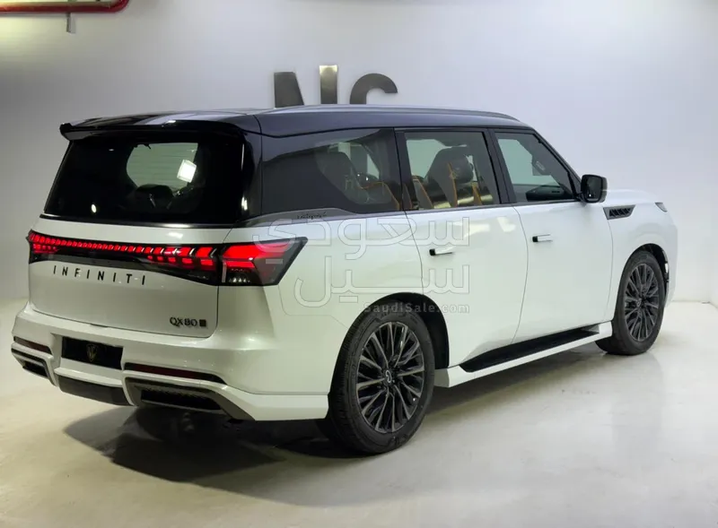 2025 انفينيتي كيو اكس 80