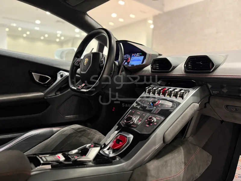 2015 لمبرجيني هوراكان ال بي 610-4