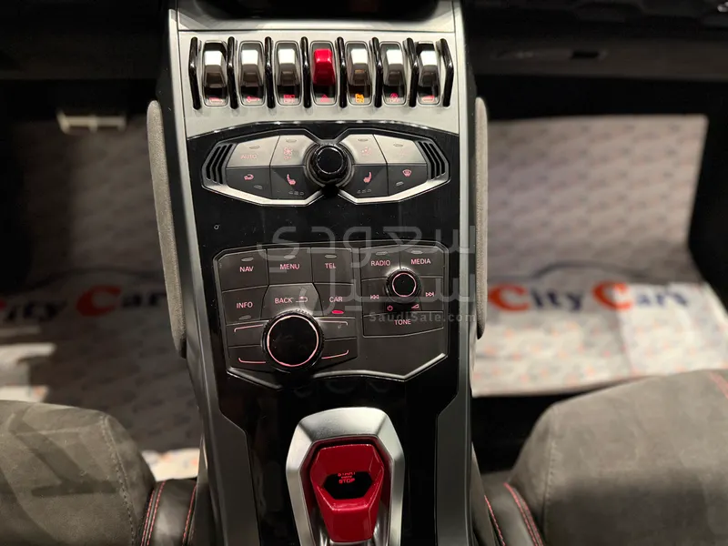 2015 لمبرجيني هوراكان ال بي 610-4