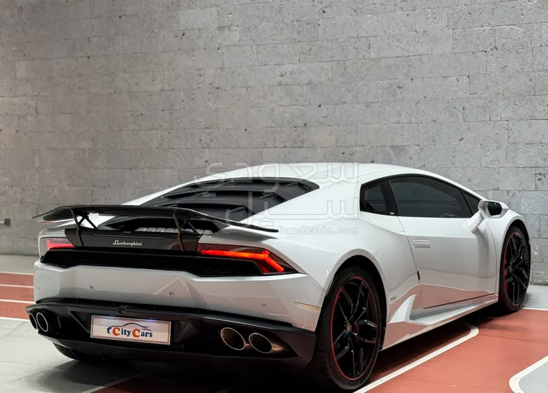 2015 لمبرجيني هوراكان ال بي 610-4
