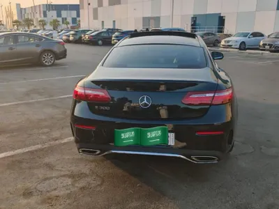 2017 مرسيدس - بنز إي 300 كوبيه