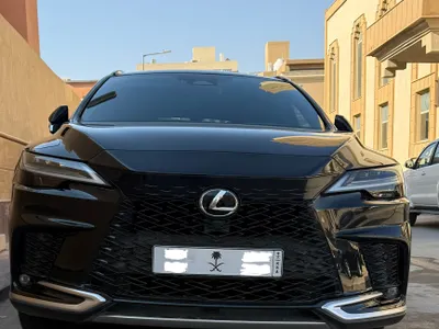 2023 لكزس أر إكس 350 إف