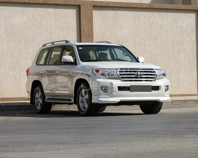 2012 تويوتا لاند كروزر جي اكس ار