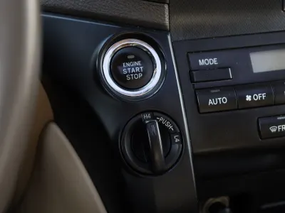 2012 تويوتا لاند كروزر جي اكس ار