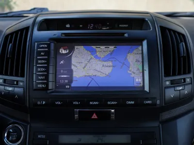 2012 تويوتا لاند كروزر جي اكس ار