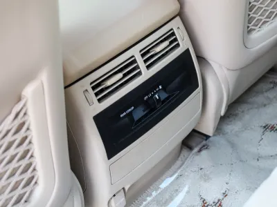 2012 تويوتا لاند كروزر جي اكس ار