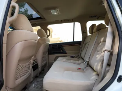 2012 تويوتا لاند كروزر جي اكس ار