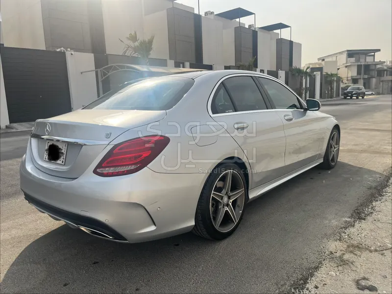 2017 مرسيدس - بنز سي 250