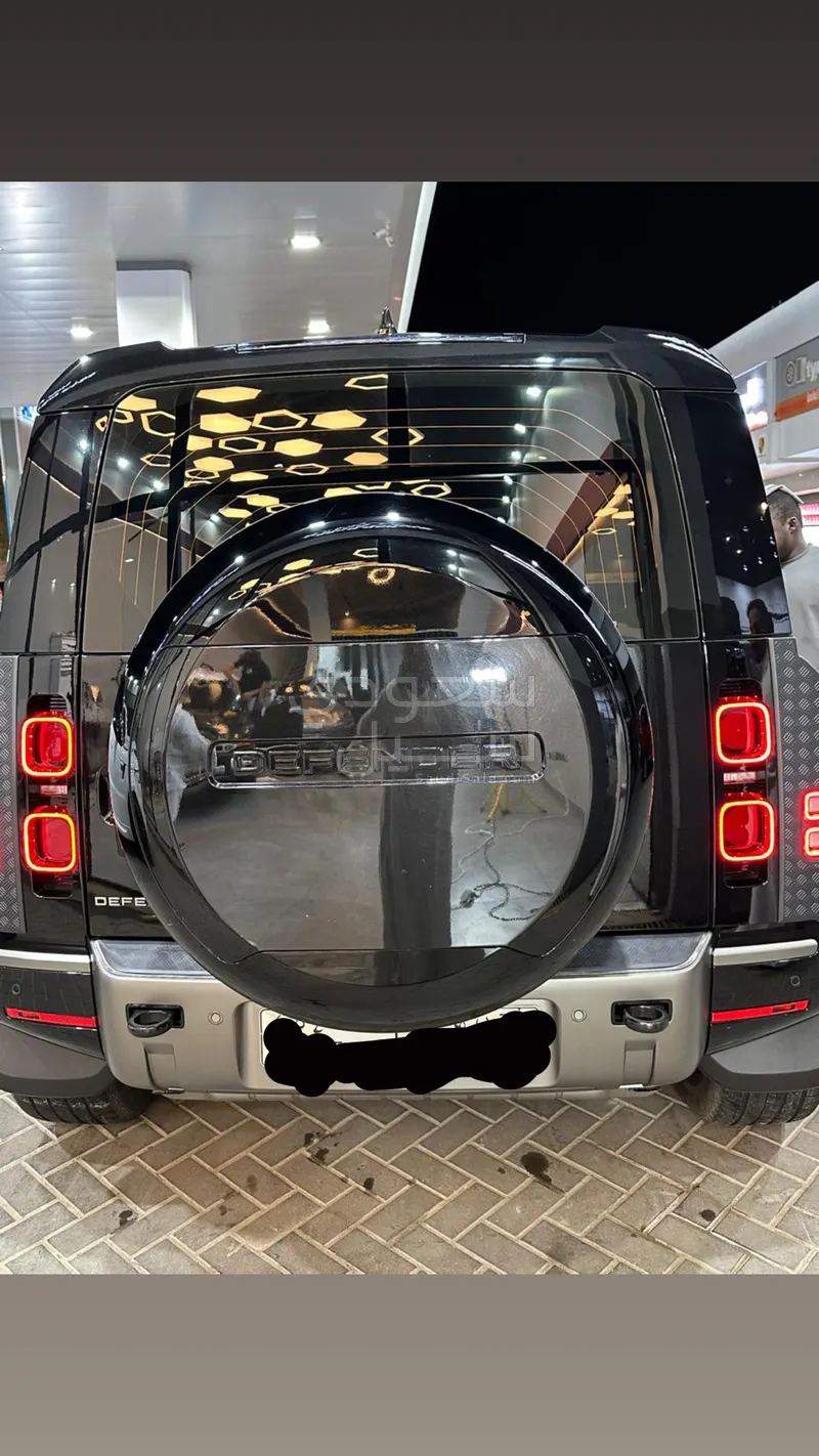 2024 لاند روفر ديفيندر اكس داينمك